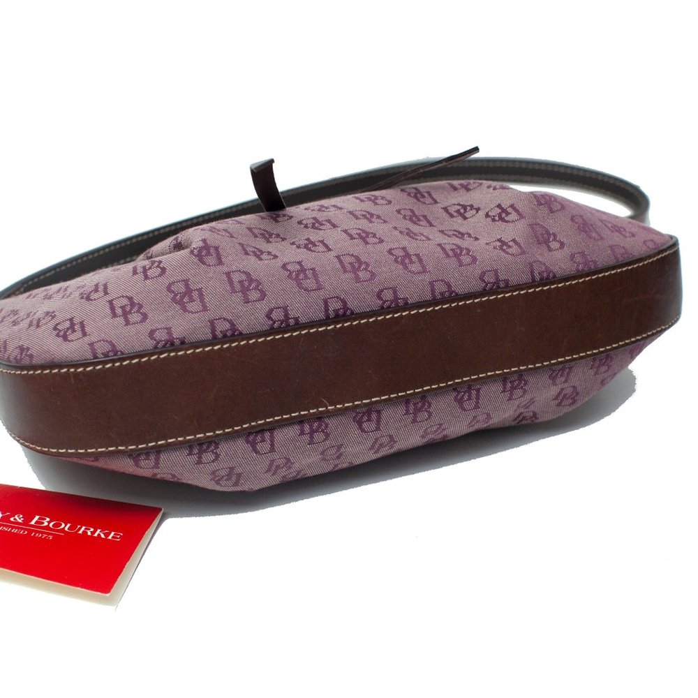 SOLD 🔴 Dooney & Bourke Aubergine Tassel Top Shoulder Bag - Picture 4 of 7